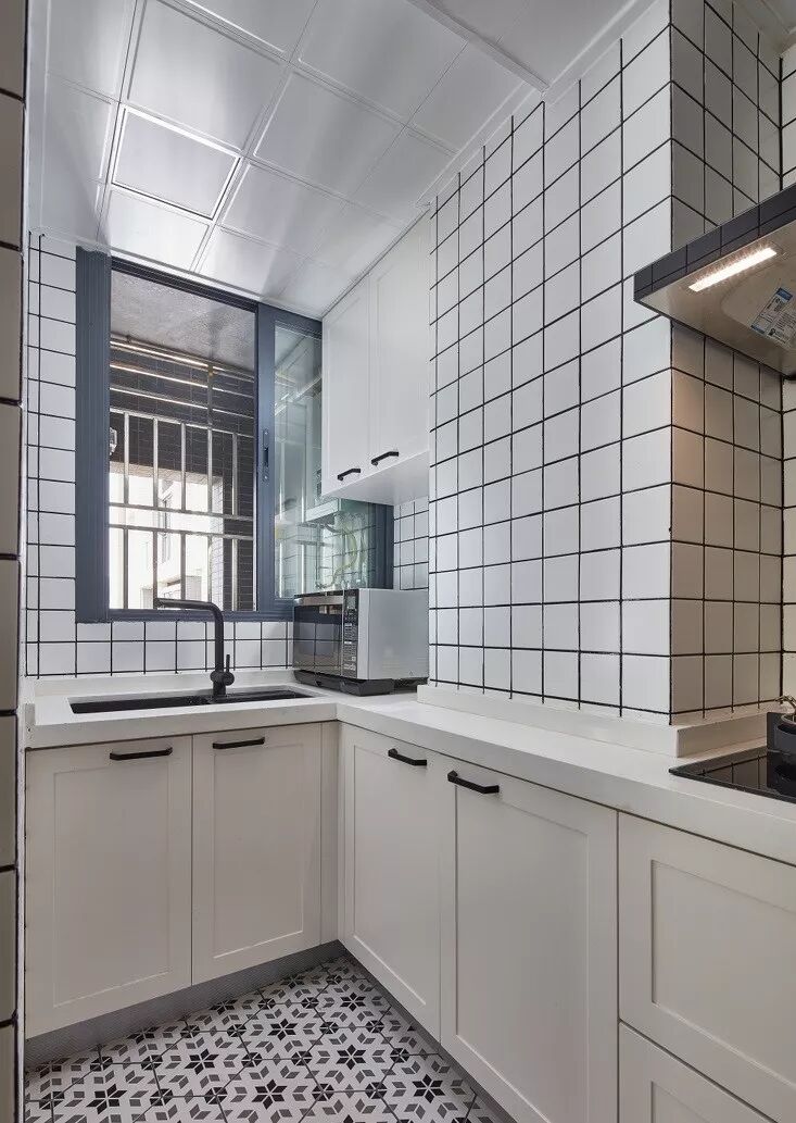 房子一定要裝電視櫃？我家挖洞代替，收納多客廳還顯大！ 家居 第24張