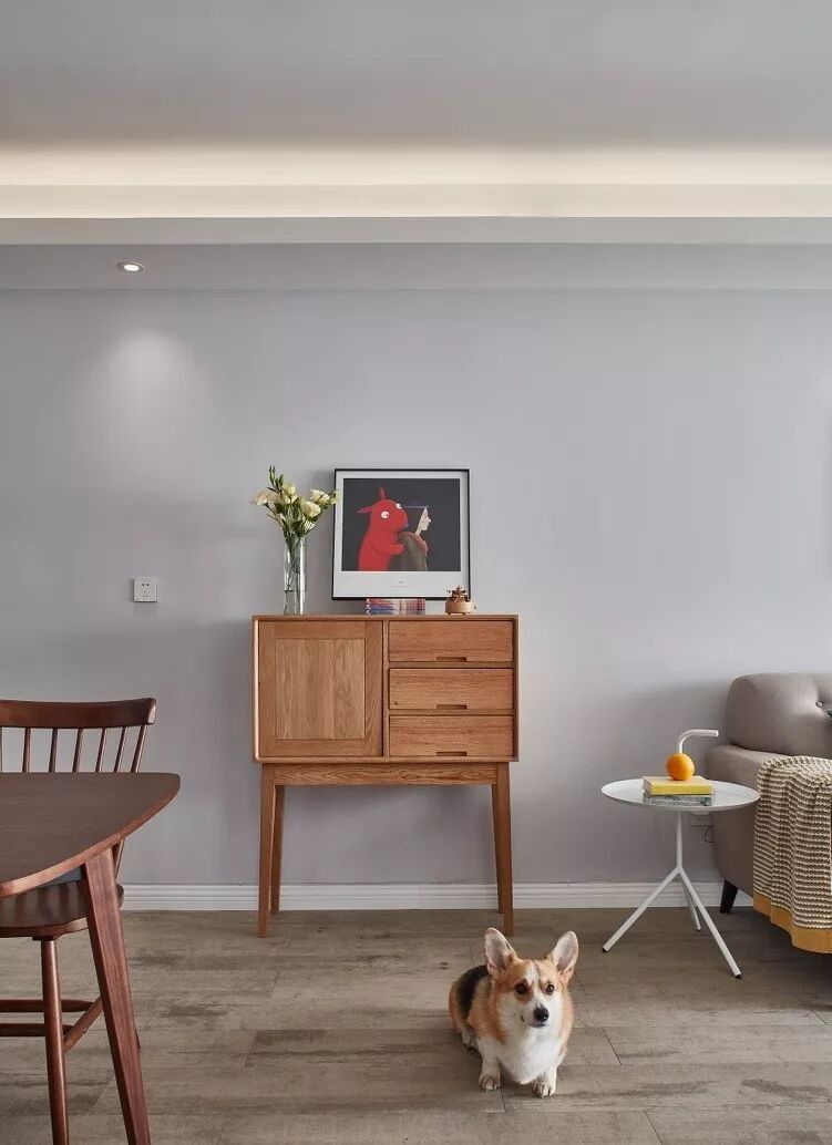 房子一定要裝電視櫃？我家挖洞代替，收納多客廳還顯大！ 家居 第11張