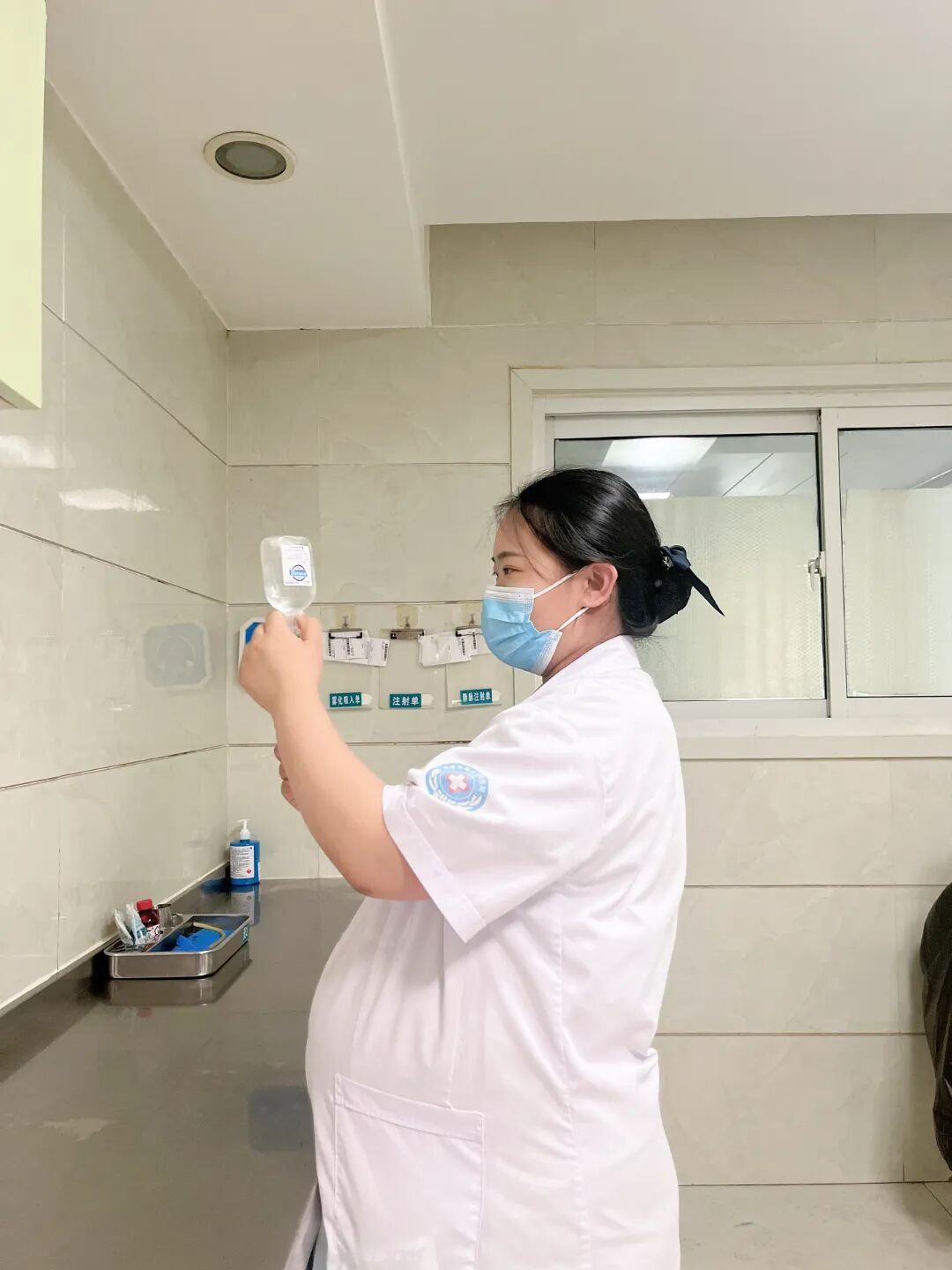 致敬护士孕妈,用坚守诠释天使之美