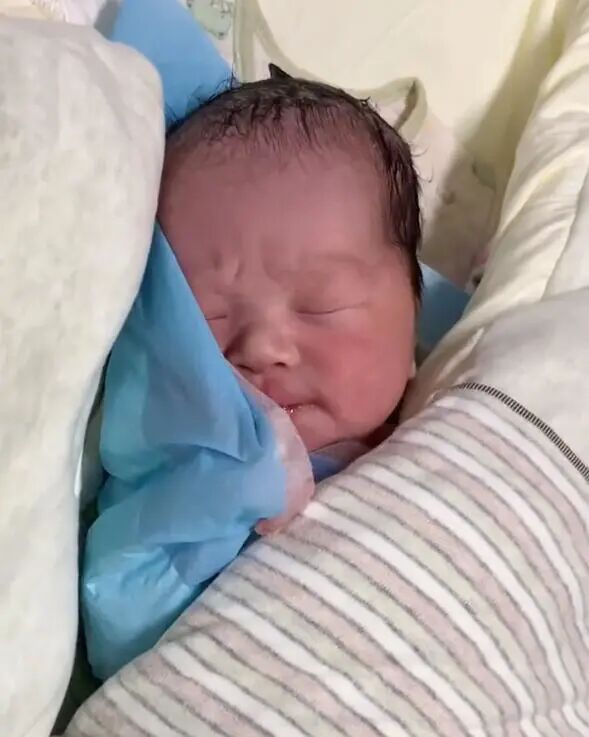 为什么剪脐带要先夹住新生儿剪掉脐带的黄金时间，妈妈疼还是宝宝疼？答案跟你想的不同_https://www.jmylbn.com_新闻资讯_第5张