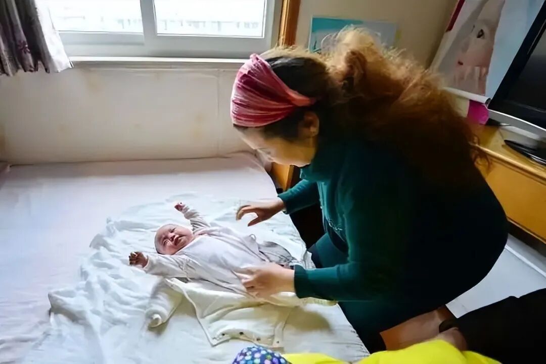 为什么剪脐带要先夹住新生儿剪掉脐带的黄金时间，妈妈疼还是宝宝疼？答案跟你想的不同_https://www.jmylbn.com_新闻资讯_第8张