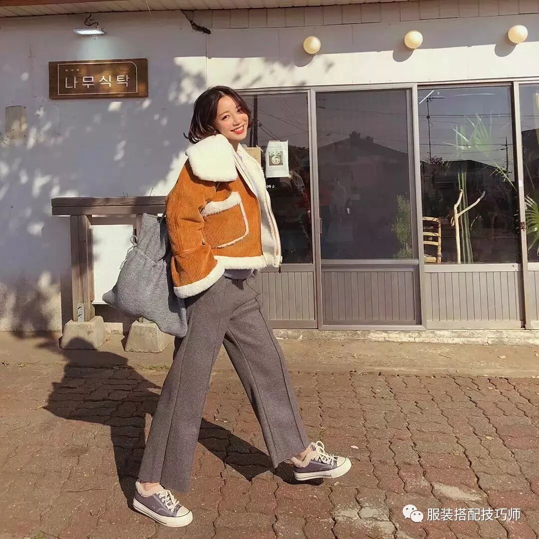 穿衣搭配：2019年開春穿外套+毛衣+裙子搭配，才最時髦好看！美炸了！ 時尚 第18張