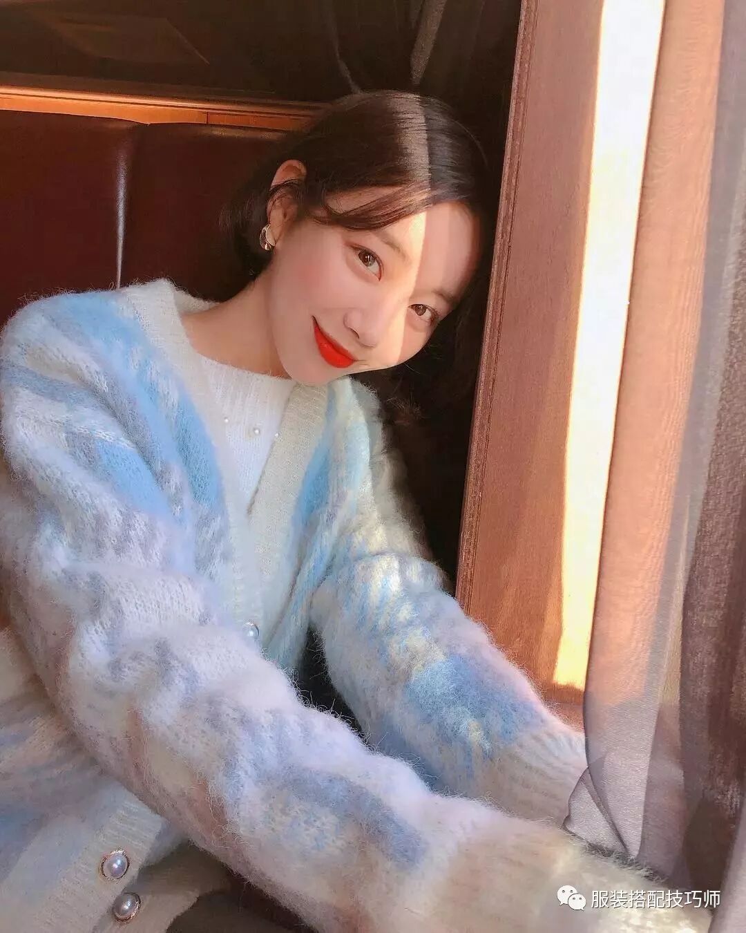 穿衣搭配：2019年開春穿外套+毛衣+裙子搭配，才最時髦好看！美炸了！ 時尚 第15張