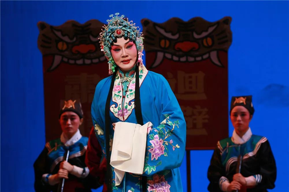 芳韵双鸣纪念曲剧皇后张新芳诞辰92周年暨弟子尚小双专场演出