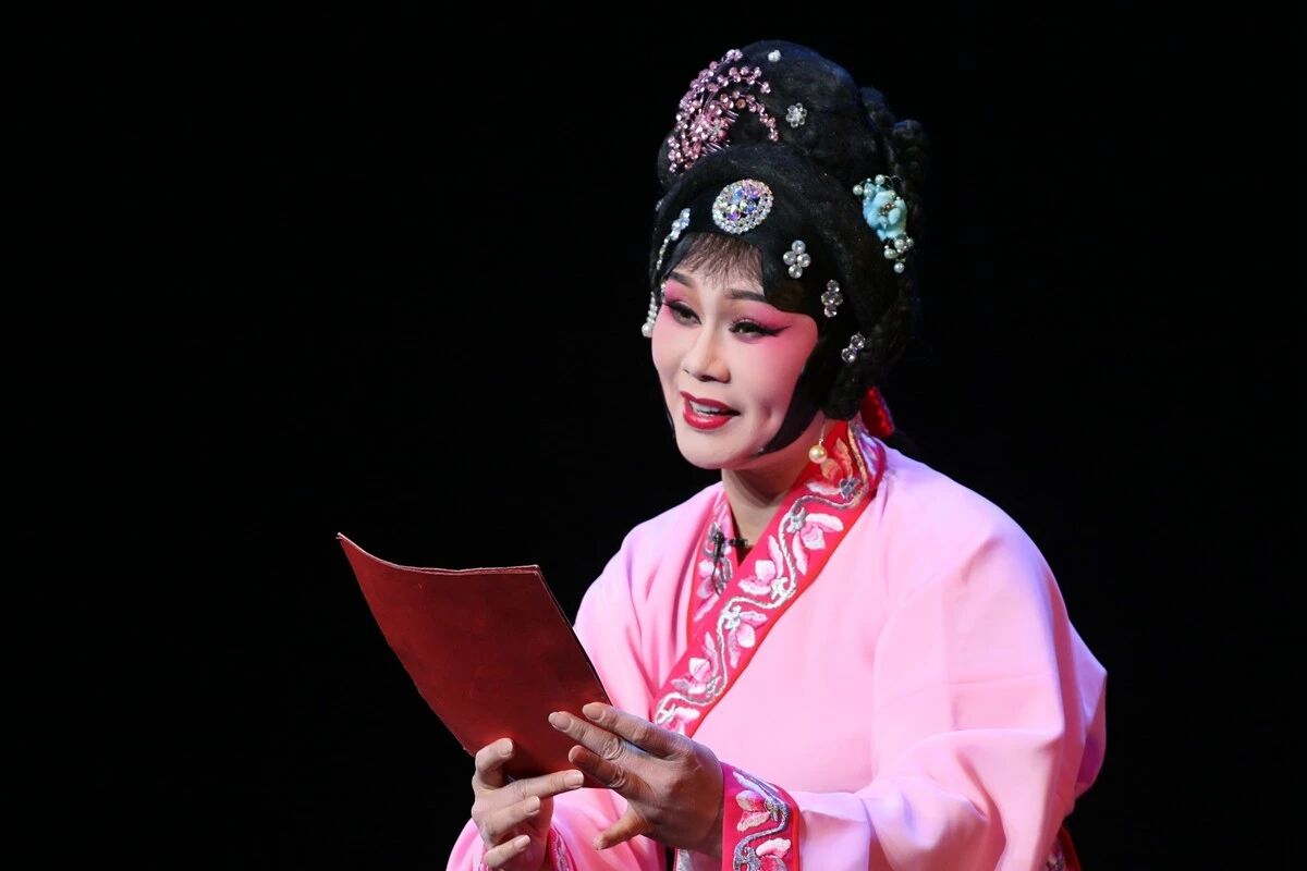 国家级非遗项目太康道情大戏红尘王钝在河南省儿童剧院鸣锣开唱