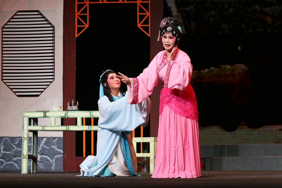 国家级非遗项目太康道情大戏红尘王钝在河南省儿童剧院鸣锣开唱