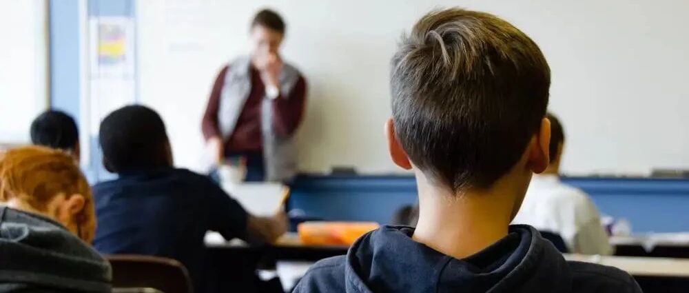 3个中产家庭曝光真实一天：培训班被打击, 父母依然在割肉