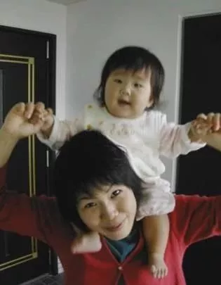 日本癌症妈妈临死之前，将人生最重要的技能教给了孩子