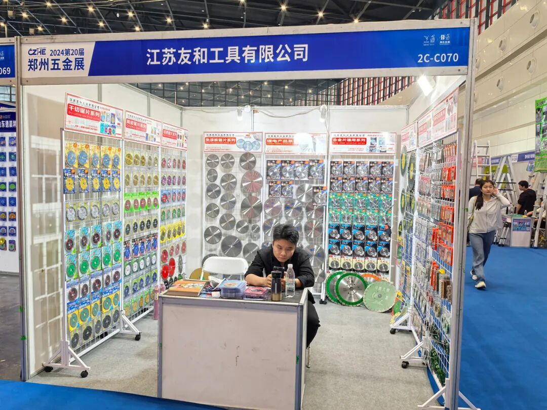 第20届郑州五金机电博览会 磨库在现场