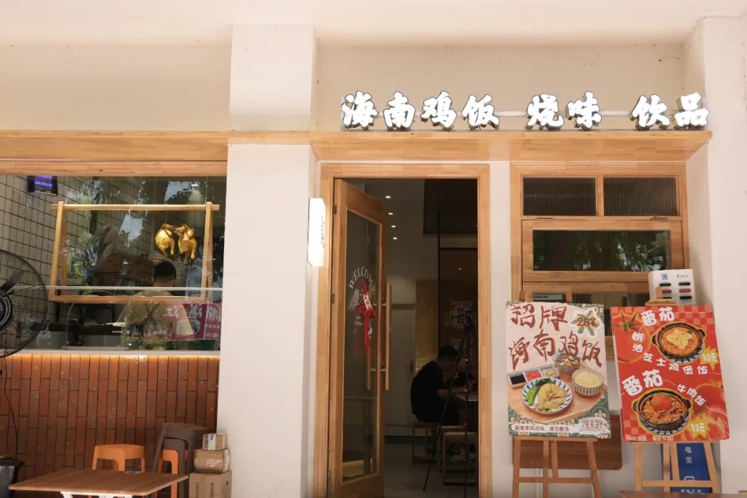 國務(wù)院關(guān)稅稅則委員會公布公告調(diào)整對原產(chǎn)于美國的進(jìn)口商品加征關(guān)稅措施