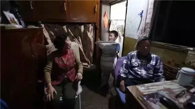 最牛設計師將上海12㎡老宅爆改成3層豪宅，一家五口告別夾縫生活 家居 第5張