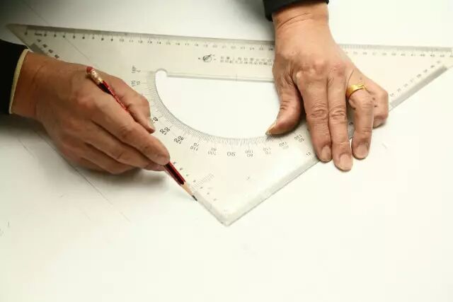 红木家具是智慧的产物，传世的精品