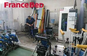 电动护理床怎么使用照顾卧床老人，你要是还不知道这三张电动护理床，白白累趴下！_https://www.jmylbn.com_新闻资讯_第6张