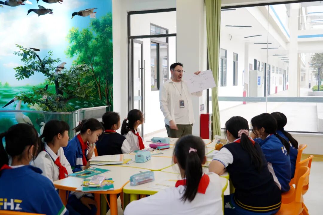 ����˫��ѧУ