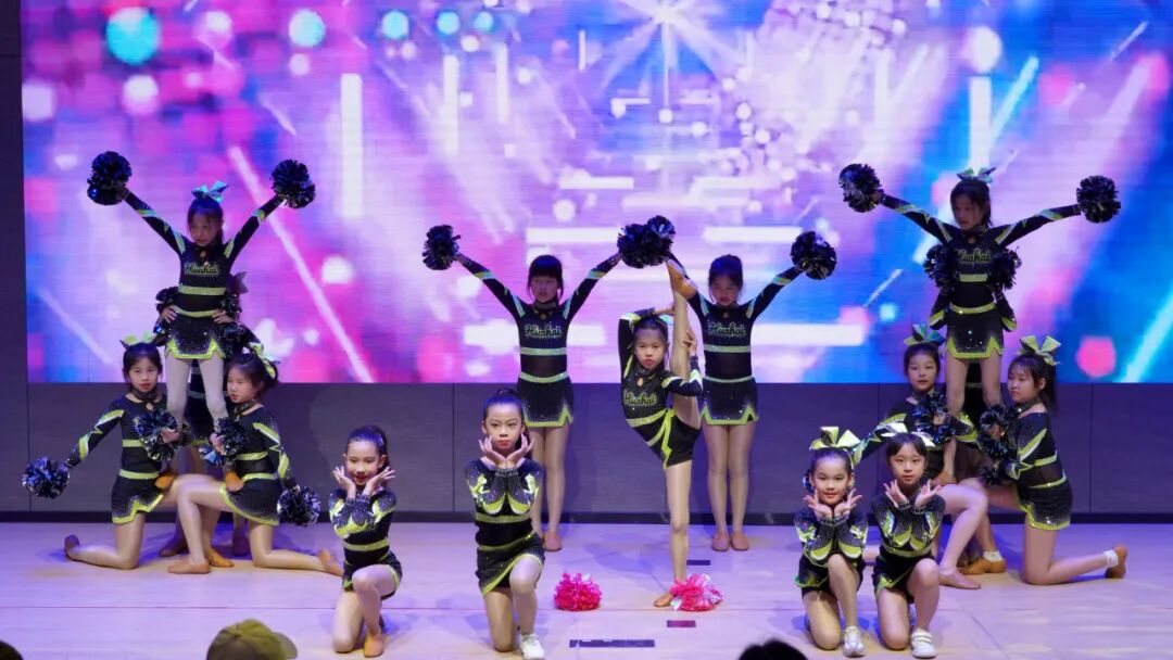 ����˫��ѧУ