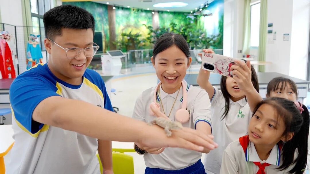 ����˫��ѧУ