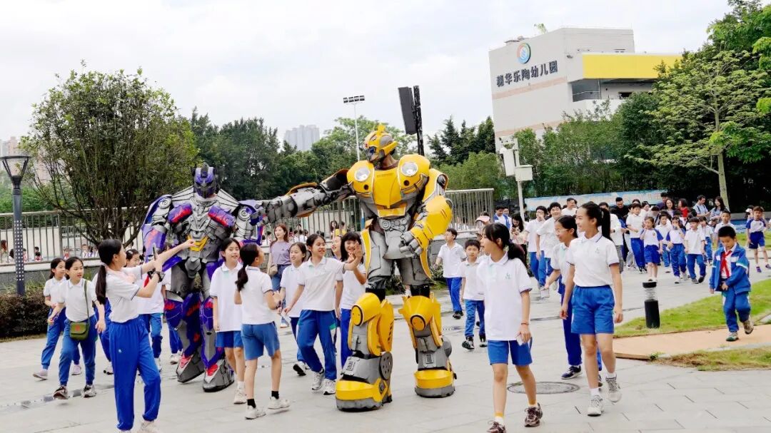 ����˫��ѧУ