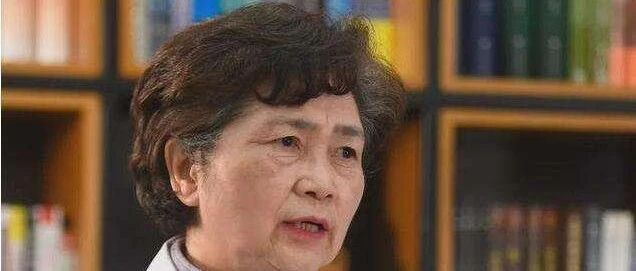 三斤薏米不如一两“它”，“它”是天然除湿茶， 每天喝一杯，湿气不缠身！