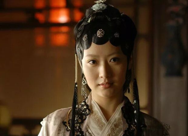 当初受大佬力捧的京城四美如今却只能给小花做配