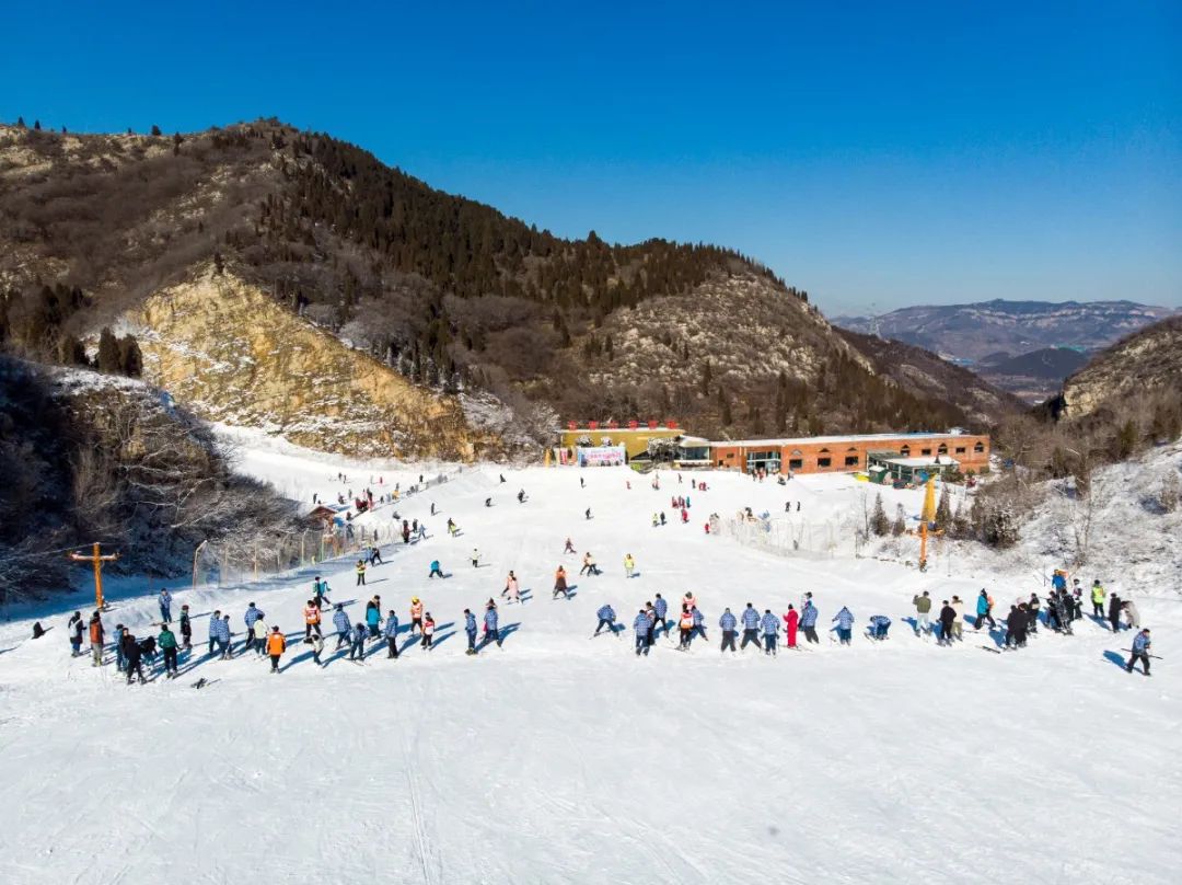 济南6大滑雪场对这些人滑雪免费还等什么