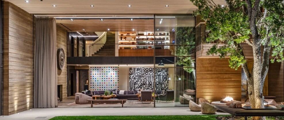 1800㎡ 的别墅 ，月租金248万，主卧天窗全打开，再次刷新豪宅认知！