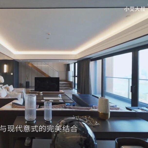 上海1.9亿豪宅火了，一个门锁18万，沙发堪比一套房，千万网友：买得起，但我看不上！