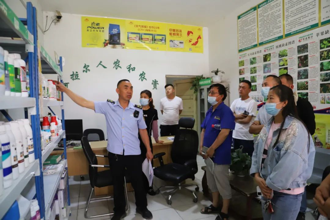 五团沙河镇开展放心农资下团进连宣传周活动