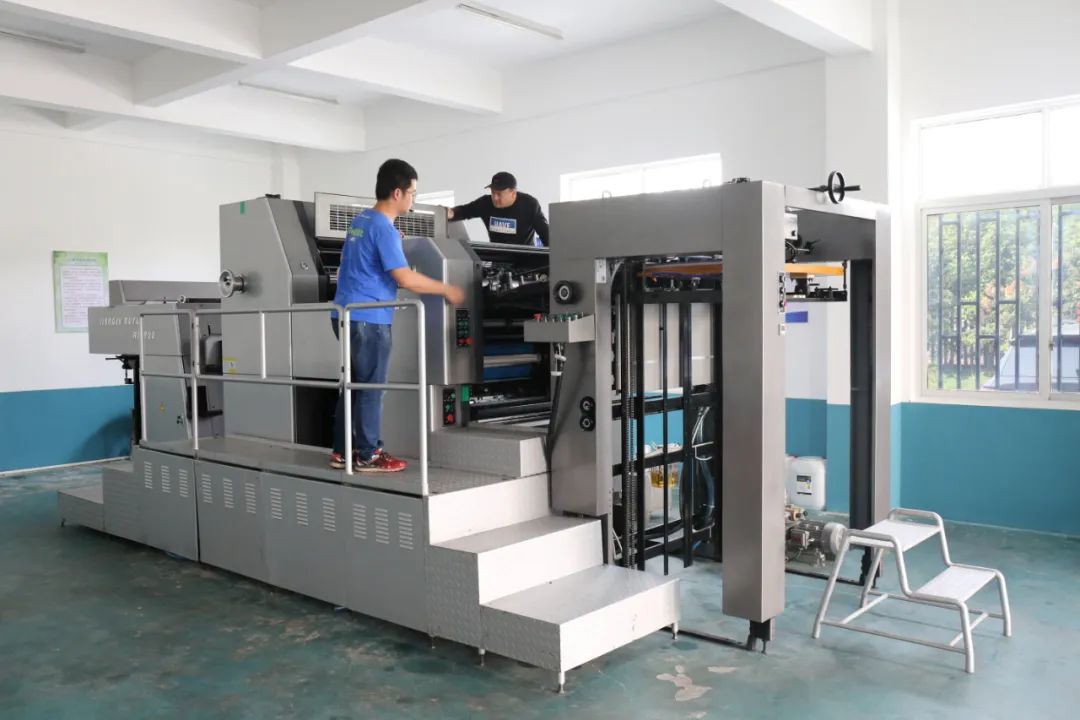 福州企業(yè)畫(huà)冊(cè)印刷_四川企業(yè)印刷畫(huà)冊(cè)_鄭州企業(yè)畫(huà)冊(cè)印刷