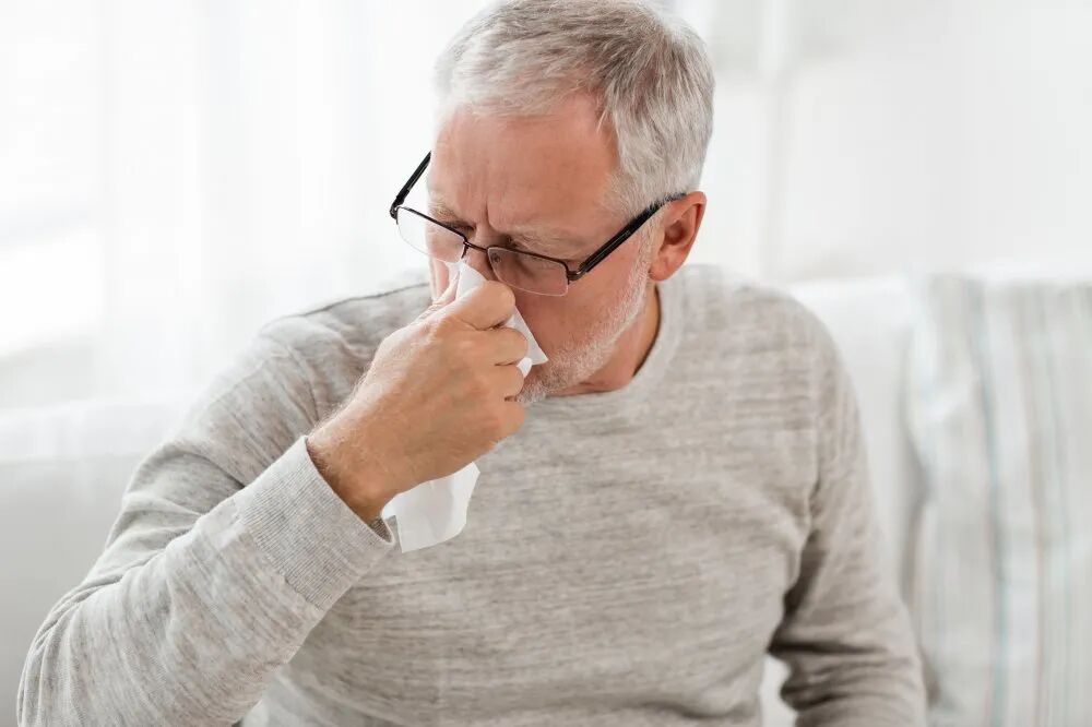鼻痒眼痒，鼻涕眼泪像洪涛！详解过敏性鼻炎危害