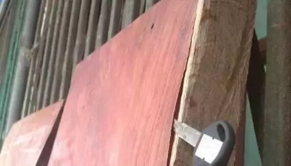 家具“包镶”与“贴皮”的区别，如何辨别贴皮家具？