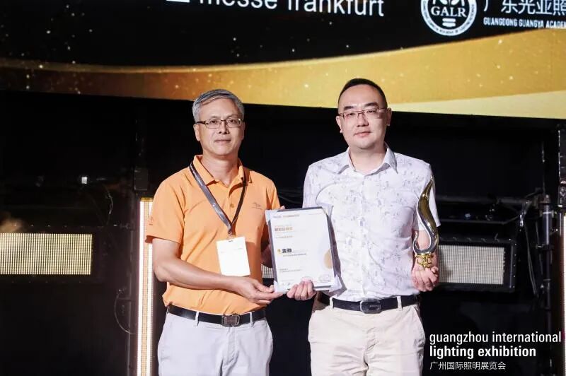 什么品牌神灯好会员动态 ｜ 麦驰荣获“2025 阿拉丁神灯奖数智品牌奖”_https://www.jmylbn.com_新闻资讯_第3张