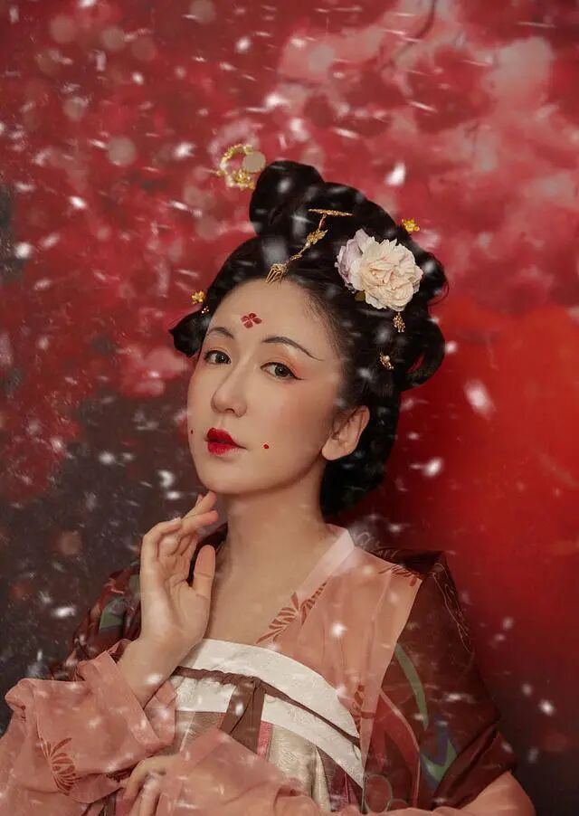 34岁张雨绮近照惊悚！脸部僵硬鼻子怪，笑容像机器人颜值骤降，都是过度医美惹的祸？（组图） - 31