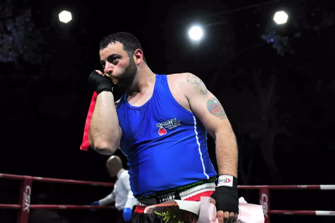 中外拳手决战“虎丘之巅”千年古塔上演拳王争霸