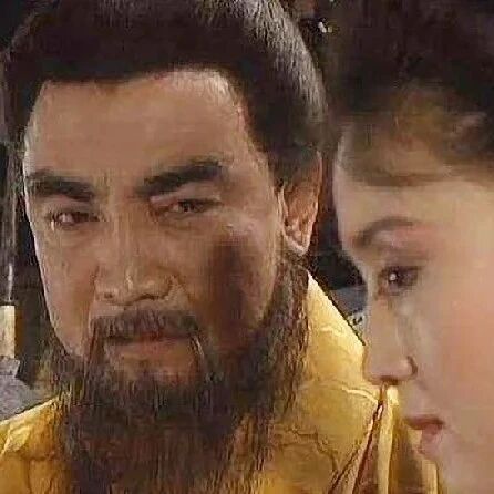 曹操为何钟情于寡妇？并非心里有问题，背后大有玄机