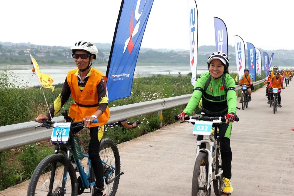 2023环宜宾(翠屏•思坡)团体计时自行车赛在翠屏区思坡镇举行(图10)