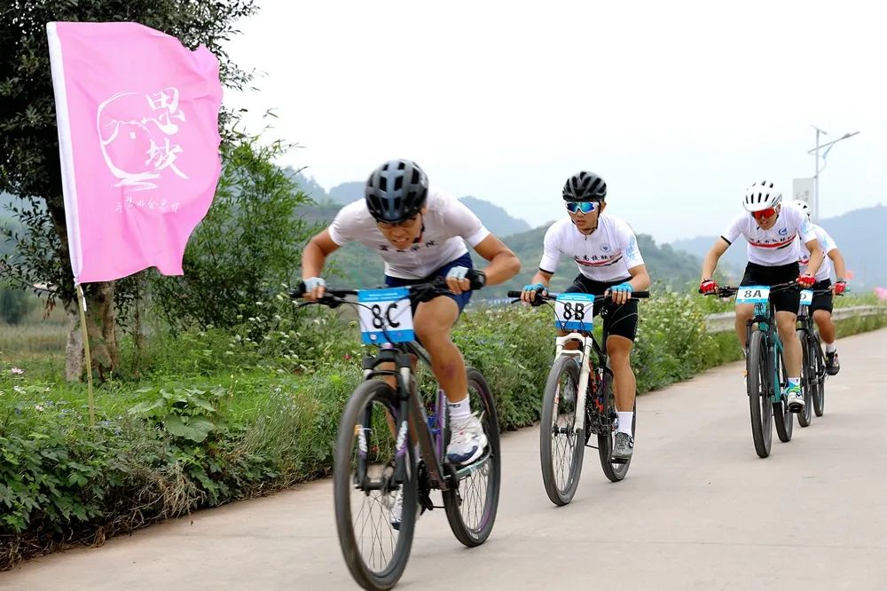 2023环宜宾(翠屏•思坡)团体计时自行车赛在翠屏区思坡镇举行(图18)
