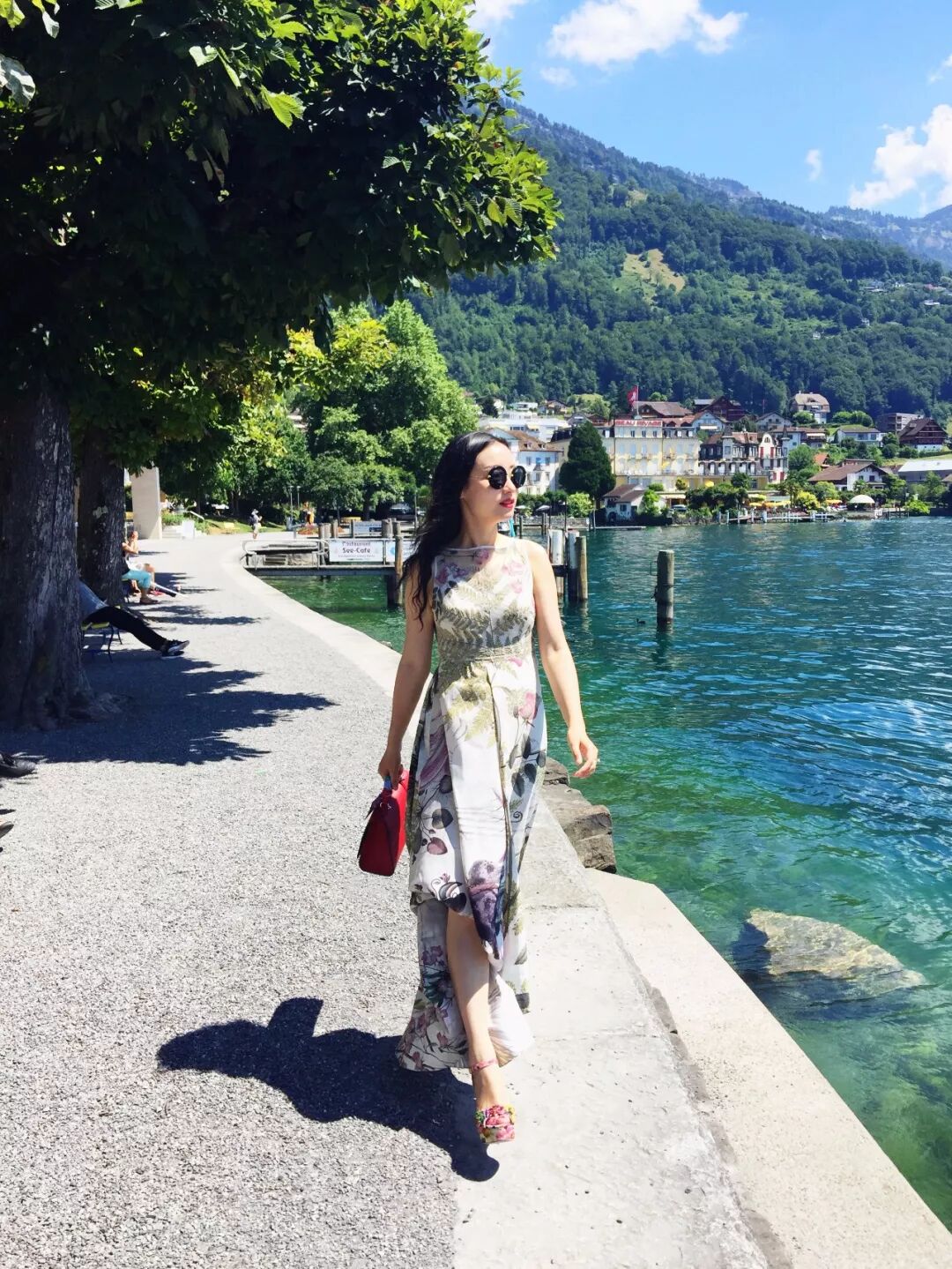 钢琴女孩视频_钢琴家英语_美女钢琴演奏家