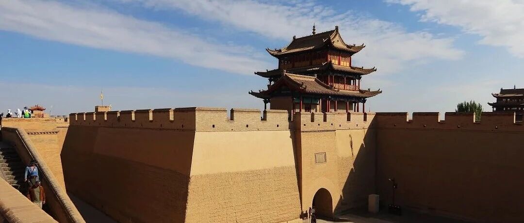 胡杨林之约(1):嘉峪关关城
