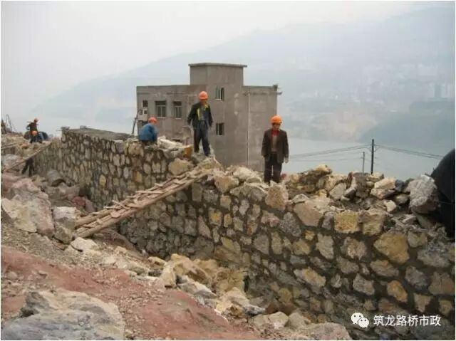 高速公路高边坡滑坡防治施工技术，真够详细的！的图77