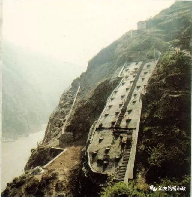 高速公路高边坡滑坡防治施工技术，真够详细的！的图33