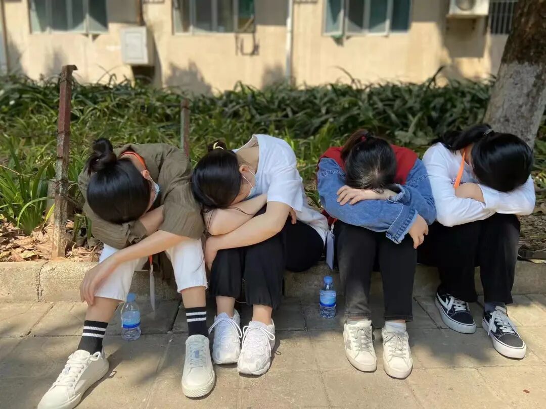 全力奋战疫往无前福南小学与附属幼儿园教师志愿者在行动