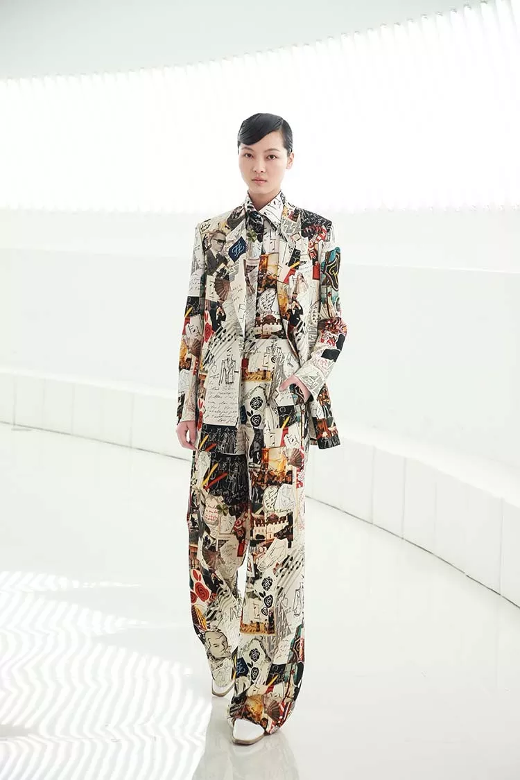 12年后 Fendi 再次来到中国,上演了老佛爷最后一场告别秀! 12年后 Fendi 再次来到中国,上演了老佛爷最后一场告别秀!