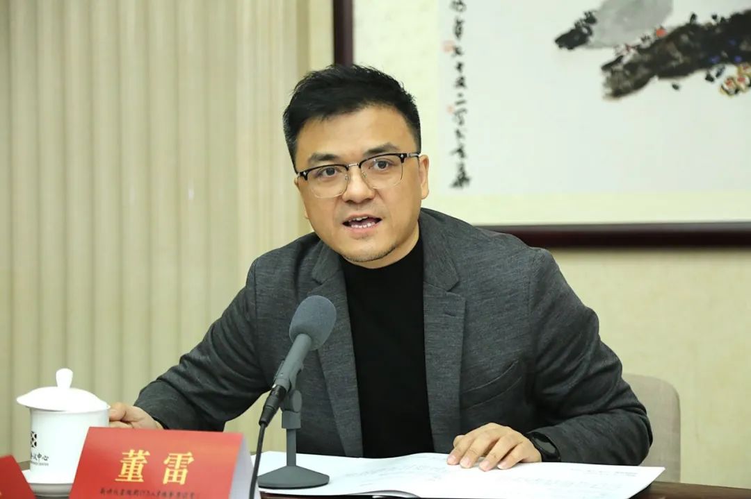 董雷（中国国家画院办公室主任、座谈会第三组主持人）：新时代画院创作与人才培养座谈会纪要