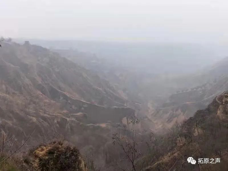 邓智仑天门山漂移_邓山是什么意思_山东明华澳汉邓玲玲