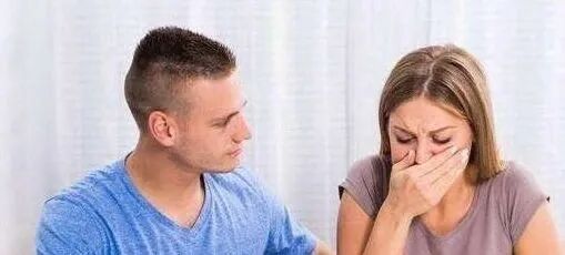 为什么剪脐带要先夹住脐带剪断的时候，到底是妈妈疼还是宝宝疼？别再猜了，看看就知道_https://www.jmylbn.com_新闻资讯_第8张