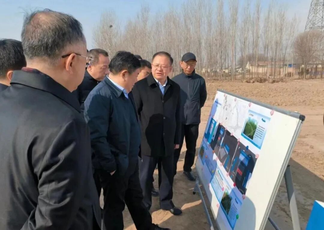 市委常委、副市长、交通运输及天桥重点项目指挥部指挥长樊廷雷现场调度临武高速开工建设工作