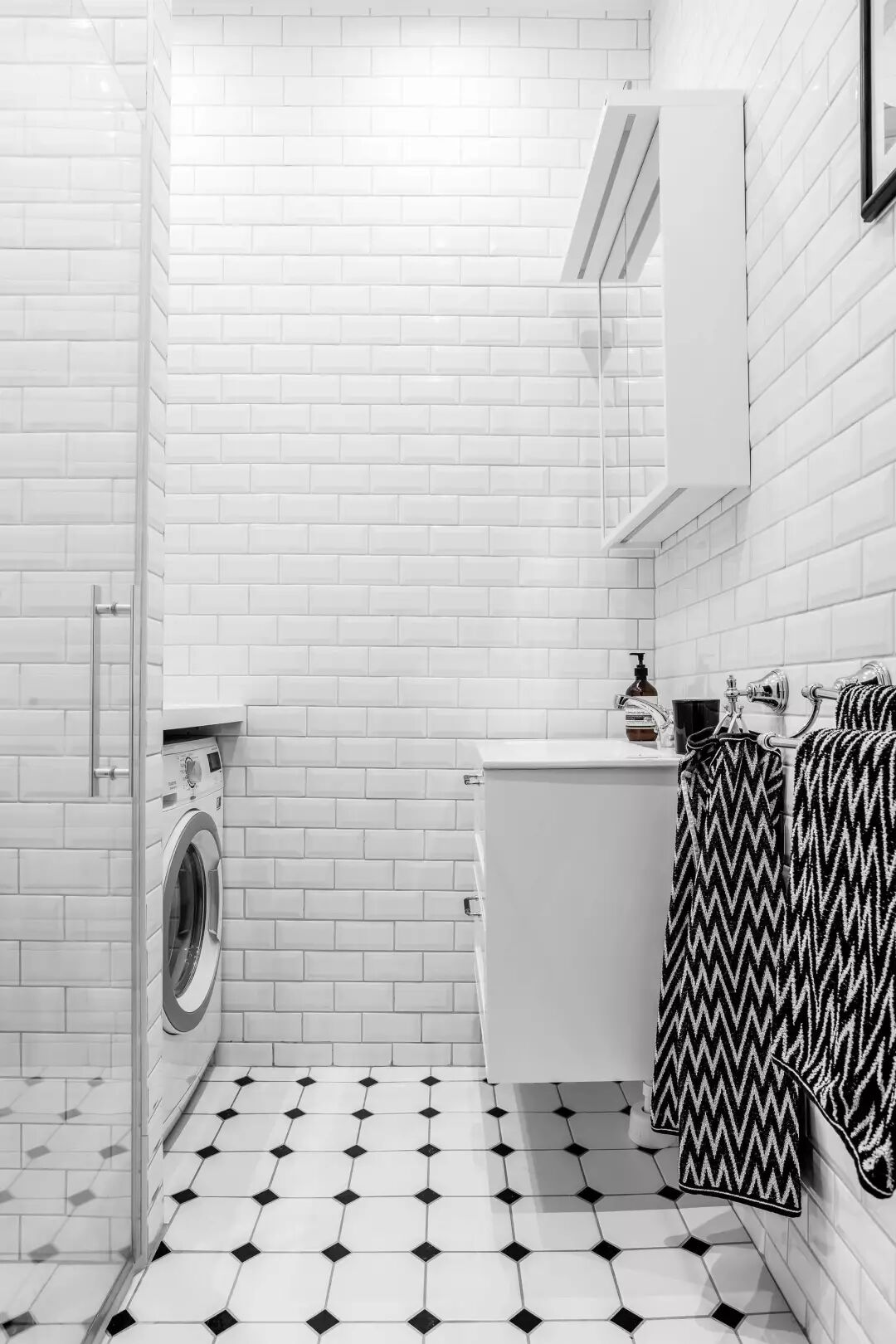 79平北欧风，大胆用色，打造一个复古个性的温馨小家！