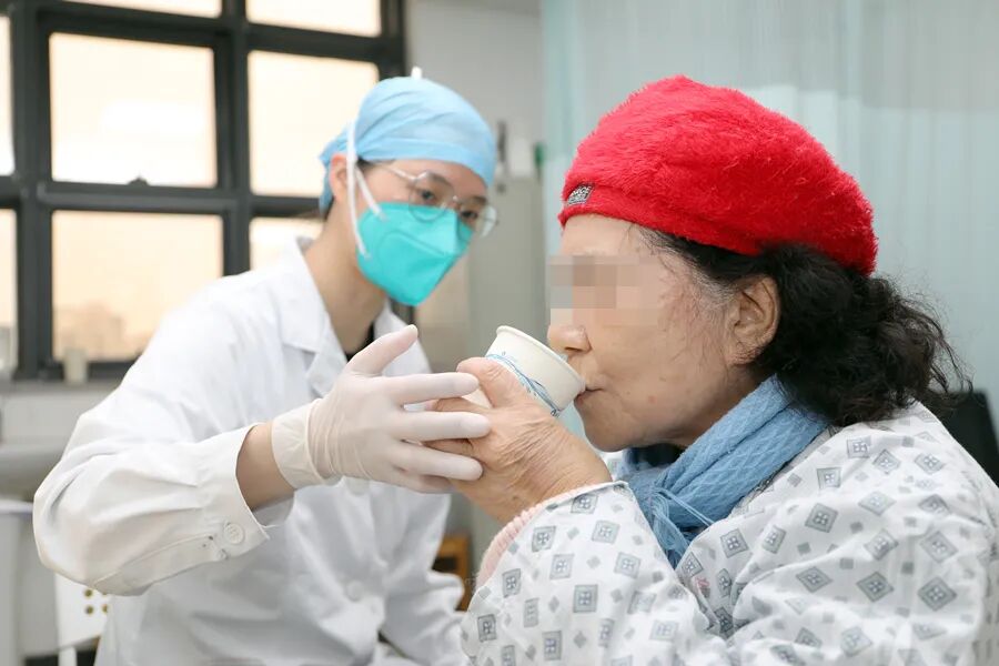 为什么要做吞咽仪器【阳光·科普】警惕老年人吃汤圆噎食！吞咽障碍早发现，教你初步自查→_https://www.jmylbn.com_新闻资讯_第5张