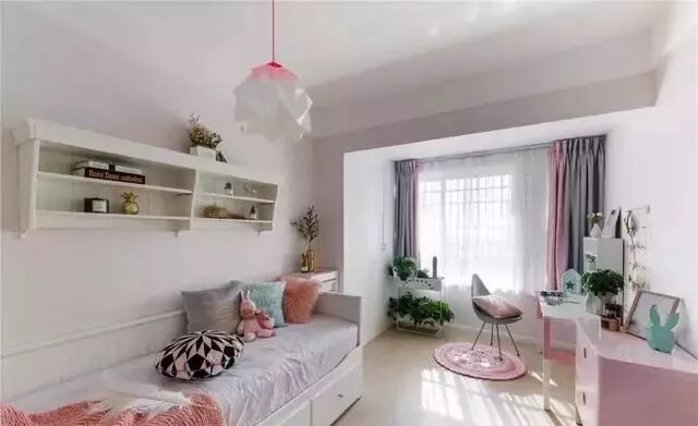 我見過最具實用的北歐風，108㎡客廳竟隔出10㎡的書房，太棒了！ 家居 第13張