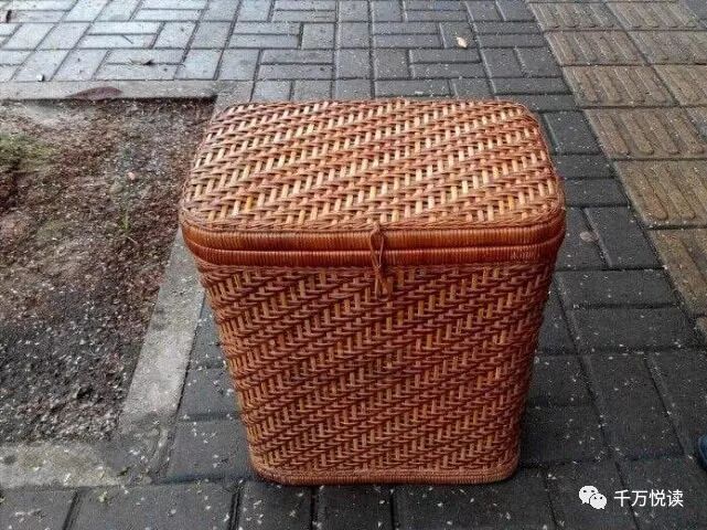 故事 乡人做了竹筏去水中捞东西 遇见一个姑娘抱着大竹箱漂来 千万悦读 微信公众号文章阅读 Wemp